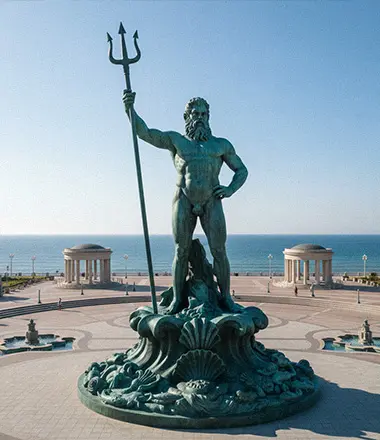 Monumental bronze King Neptune statue landmark replica for public square